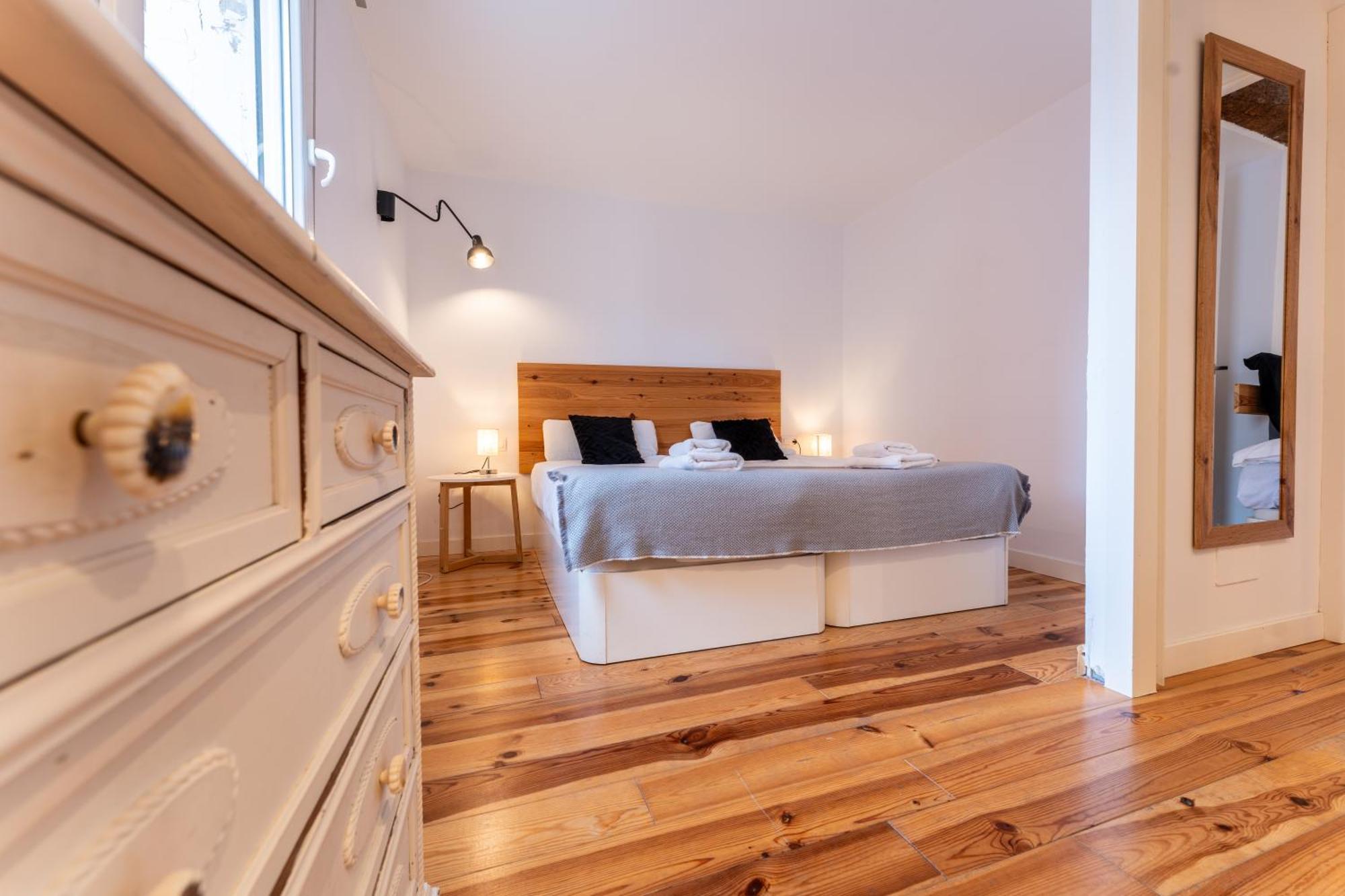 Warm And Inviting, Central Location By Urbanhosting Сантандер Екстериор снимка
