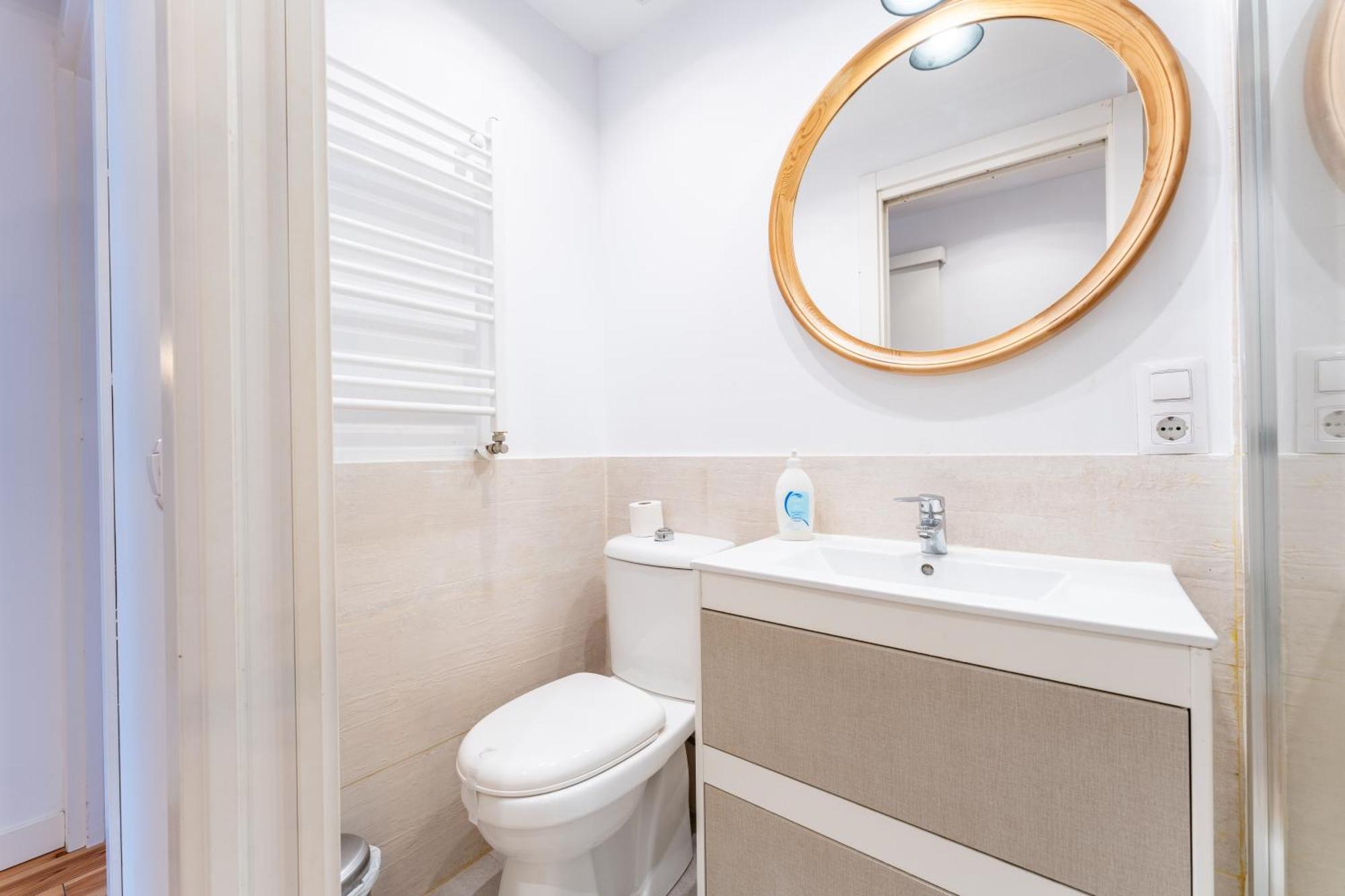 Warm And Inviting, Central Location By Urbanhosting Сантандер Екстериор снимка