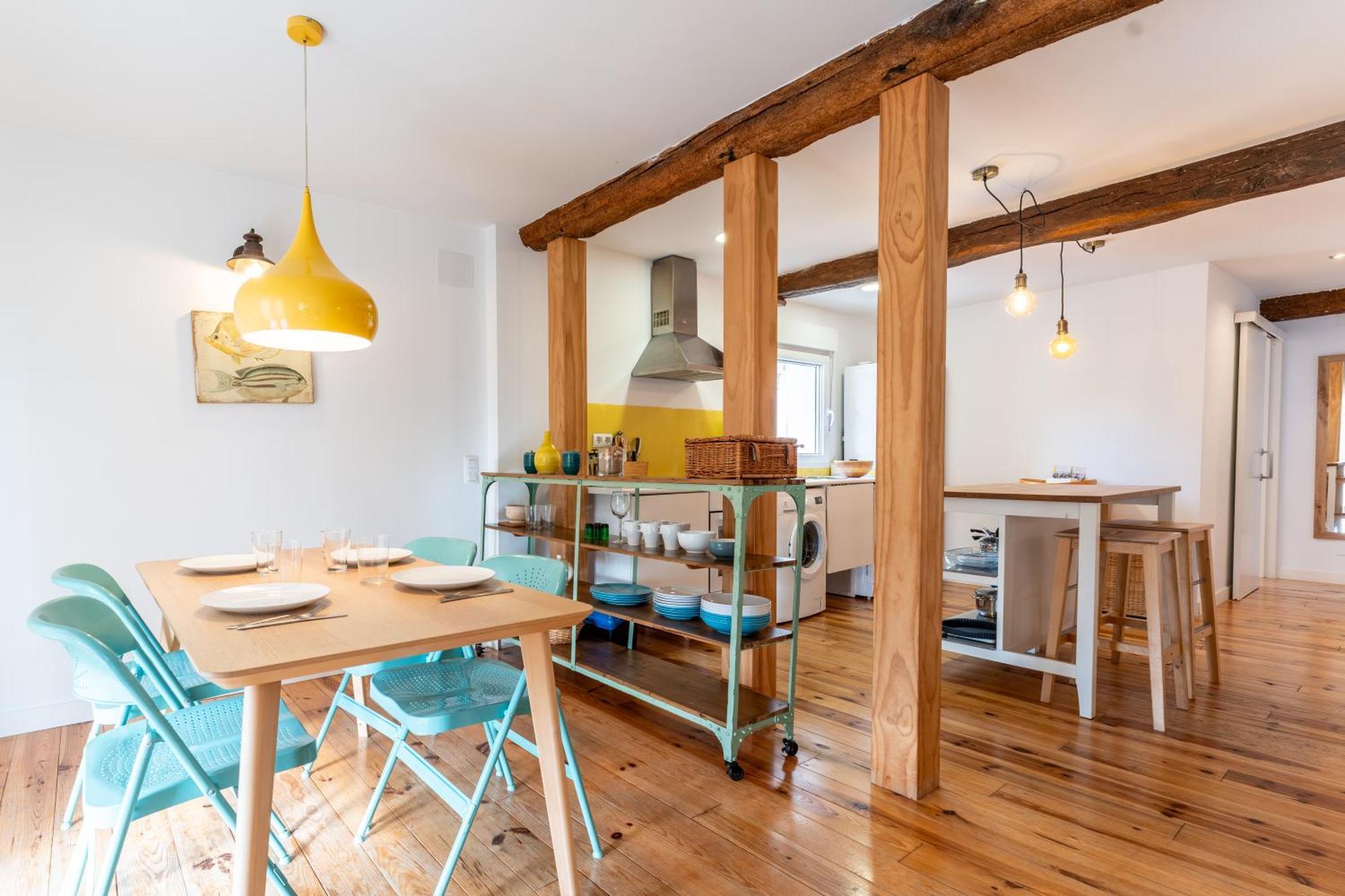 Warm And Inviting, Central Location By Urbanhosting Сантандер Екстериор снимка